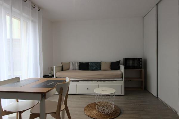 UN STUDIO AVEC PARKING, AU CŒUR DE KERFEUNTEUN. - A QUIMPER Quimper NORD