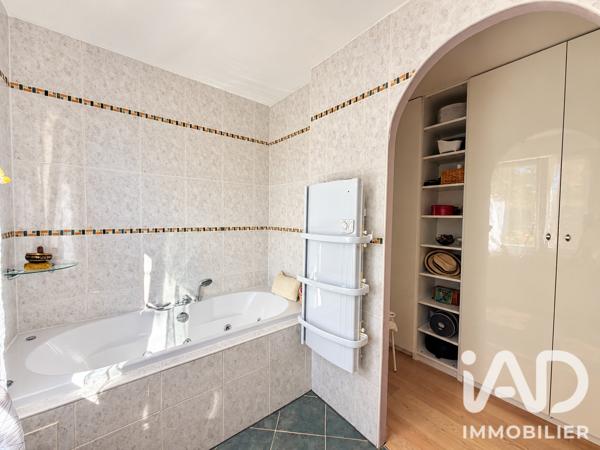 Maison à vendre 9 pièces 187 m² Santeny