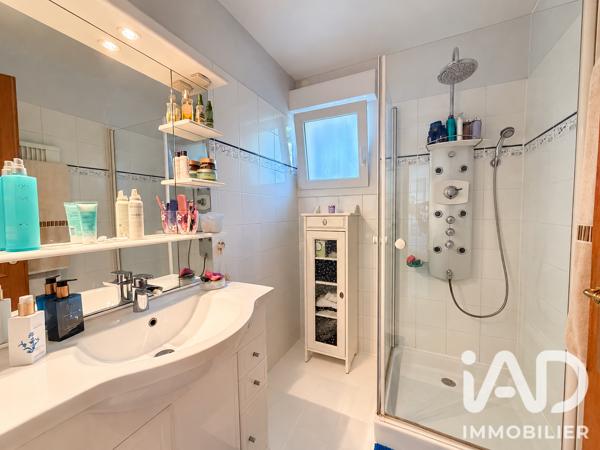 Maison à vendre 9 pièces 187 m² Santeny