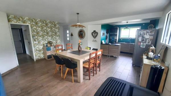 Exclusivité L'ADRESSE Tiercé, Maison de plain-pied contemporaine au coeur des commodités