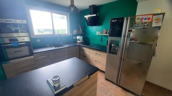 Exclusivité L'ADRESSE Tiercé, Maison de plain-pied contemporaine au coeur des commodités