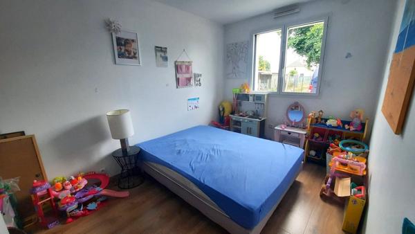 Exclusivité L'ADRESSE Tiercé, Maison de plain-pied contemporaine au coeur des commodités