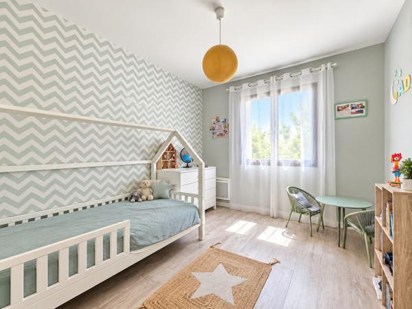 Maison
         5 pièces
        - 100 m² 279 900 € *