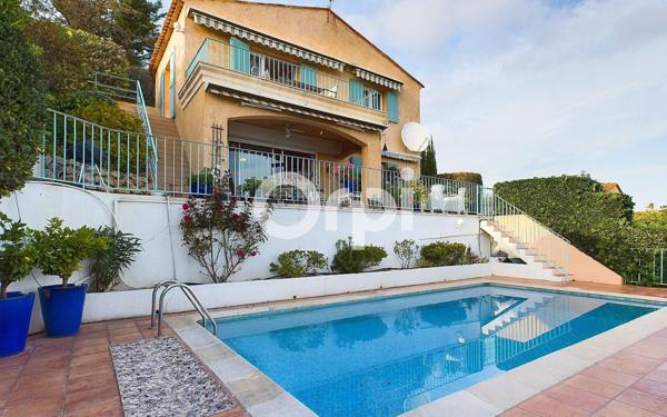 Maison à vendre    6 pièces •  Mandelieu-la-Napoule