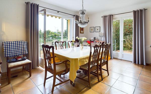 Maison à vendre    6 pièces •  Mandelieu-la-Napoule