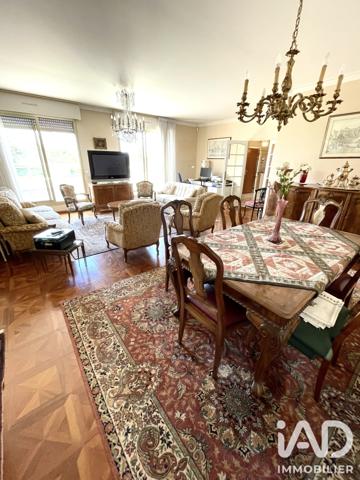 Appartement à vendre 4 pièces 155,4 m² Saint-Maur-des-Fossés