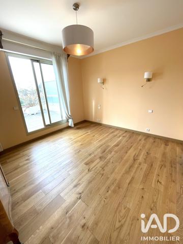 Appartement à vendre 4 pièces 155,4 m² Saint-Maur-des-Fossés