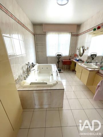 Appartement à vendre 4 pièces 155,4 m² Saint-Maur-des-Fossés