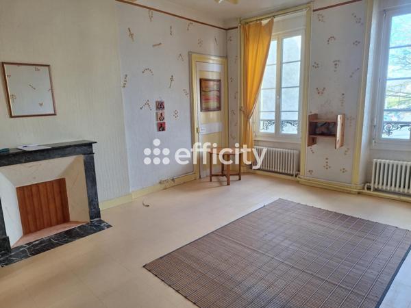 Maison 8 pièces - 248 m²