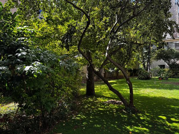 RANELAGH-Appartement avec balcon et studio