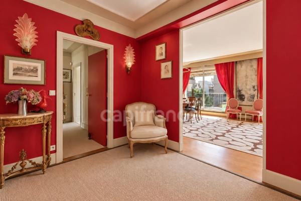 RANELAGH-Appartement avec balcon et studio