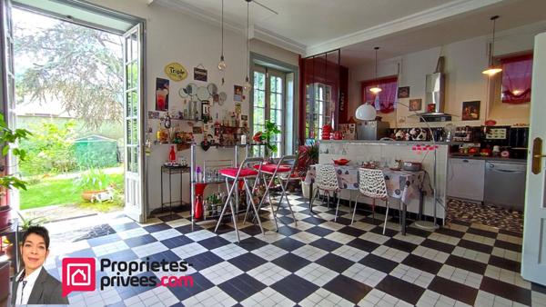 THIZY-LES-BOURGS (69240) Maison bourgeoise 274 m² , 4 chambres,  garage, jardin