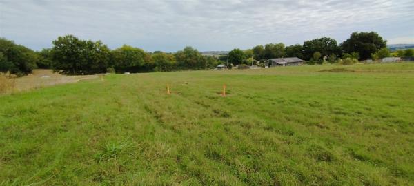 TERAIN A BÂTIR >2 200 m²