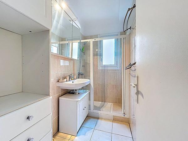 Chambrun ? 2P avec Grande Terrasse ? Sans Vis-à-Vis