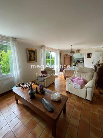 Maison à PLUNERET, 56400 - 6 pièces 152m²