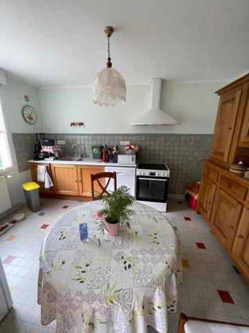 Maison à PLUNERET, 56400 - 6 pièces 152m²