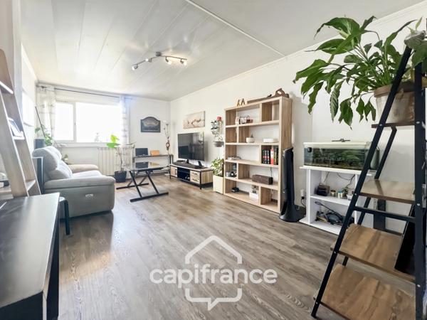 Appartement à vendre 3 pièces LA FARLEDE (83), 58m2 au calme à pied du village de la Farlède.