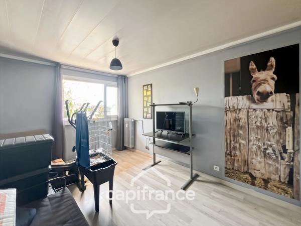 Appartement à vendre 3 pièces LA FARLEDE (83), 58m2 au calme à pied du village de la Farlède.