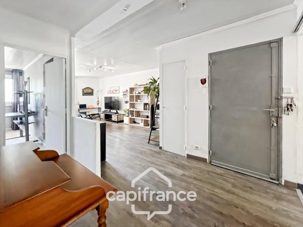 Appartement à vendre 3 pièces LA FARLEDE (83), 58m2 au calme à pied du village de la Farlède.