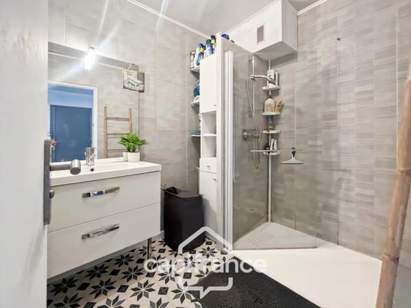 Appartement à vendre 3 pièces LA FARLEDE (83), 58m2 au calme à pied du village de la Farlède.