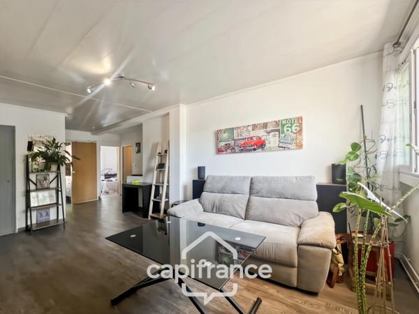 Appartement à vendre 3 pièces LA FARLEDE (83), 58m2 au calme à pied du village de la Farlède.