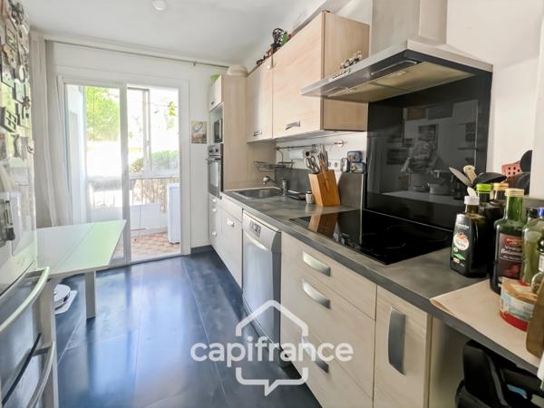 Appartement à vendre 3 pièces LA FARLEDE (83), 58m2 au calme à pied du village de la Farlède.