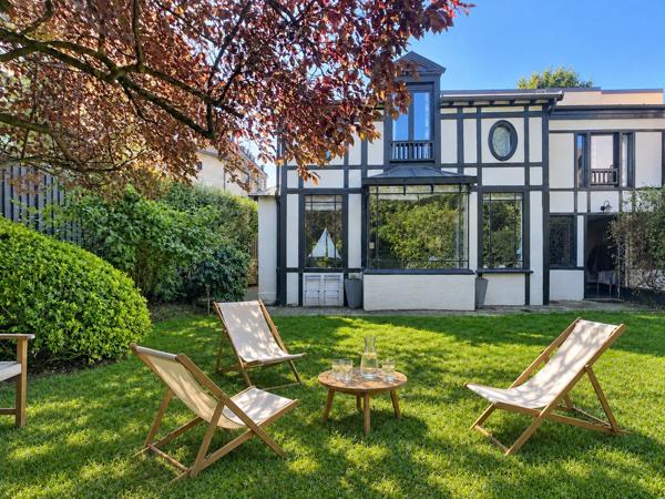 Maison à vendre 7 pièces VERSAILLES (78)