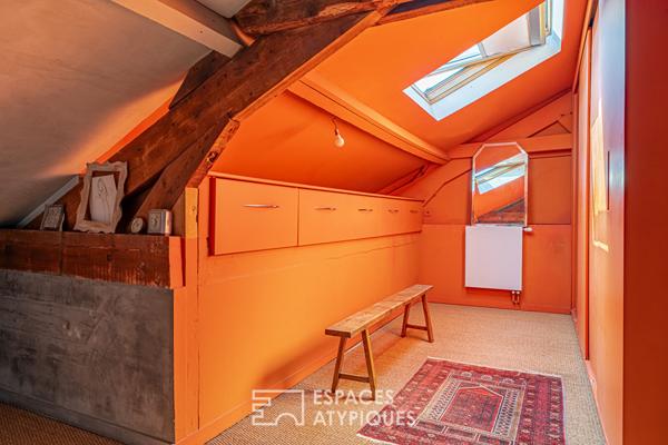 Ancienne biscuiterie réhabilitée en maison esprit atelier d’artiste au centre-sud de Malakoff