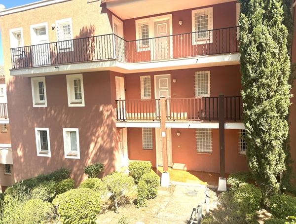 Charmant Appartement a Vendre a Saint-Raphael avec Vue sur la Mer !