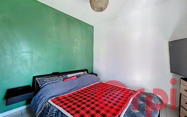 Maison à vendre    6 pièces •  Pia