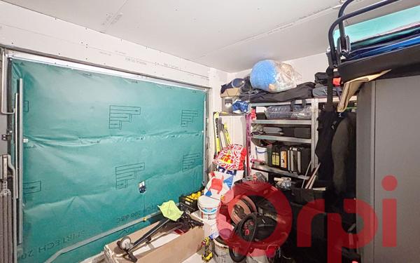 Maison à vendre    6 pièces •  Pia