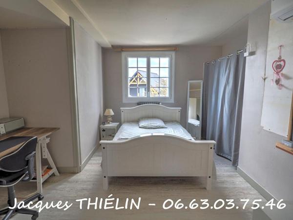 Maison familiale en hyper centre-ville de Longué