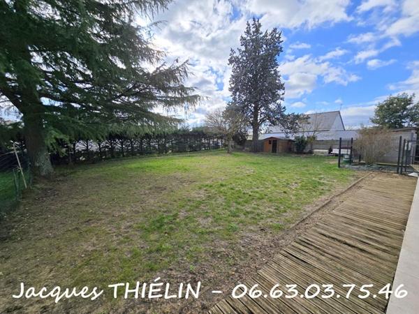 Maison familiale en hyper centre-ville de Longué