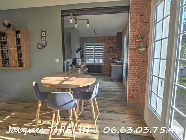 Maison familiale en hyper centre-ville de Longué