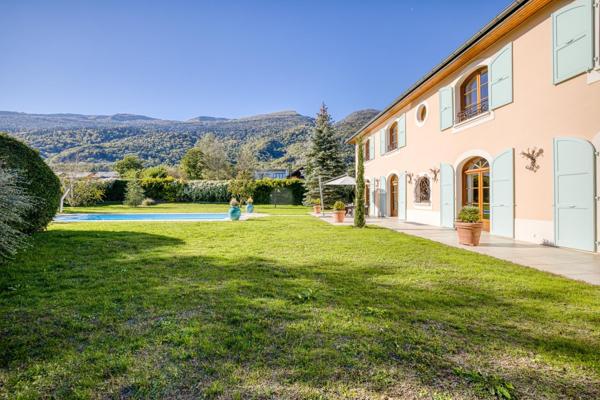 Vente Maison de luxe Échenevex 12 Pièces 605 m²