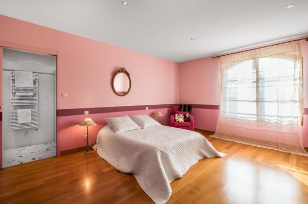 Vente Maison de luxe Échenevex 12 Pièces 605 m²