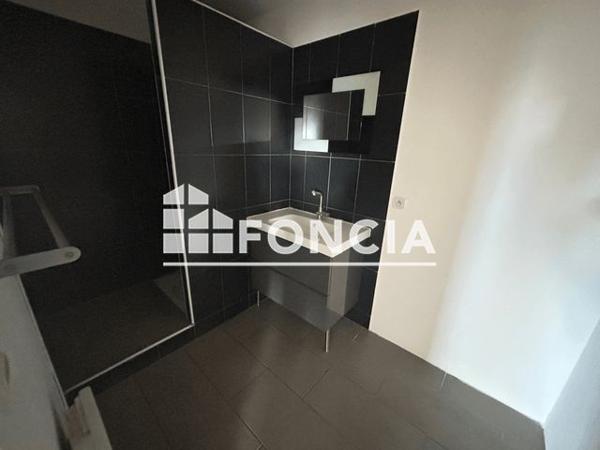 Location Appartement 2 pièces 46 m² - Marseille 13010