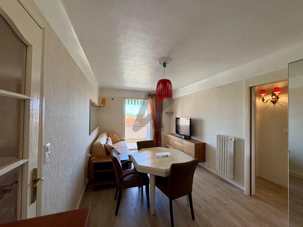 CANNES, Alexandre III – Appartement 2 pièces aperçu mer
