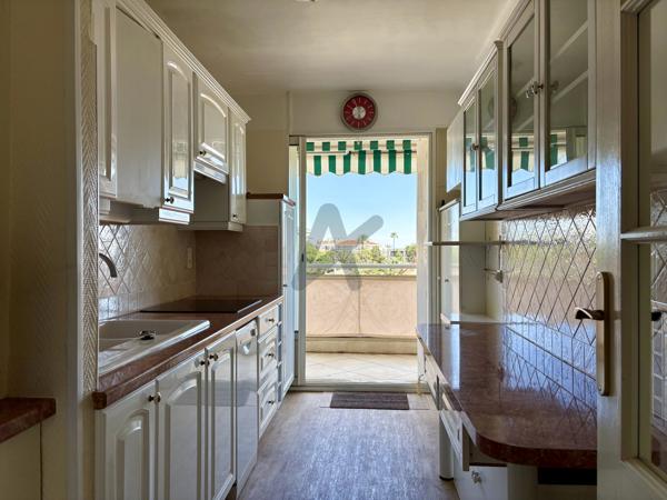 CANNES, Alexandre III – Appartement 2 pièces aperçu mer