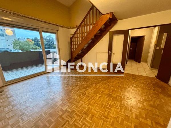 Location Appartement 3 pièces 63.8 m² - 53 RUE PIERRE AUDRY Lyon 69009