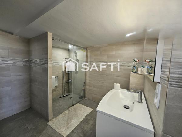 Maison familiale 4 chambres sur 988 m² plein sud