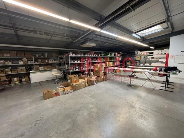 Vente murs / Local Commercial à Azay-le-Brûlé (79400)