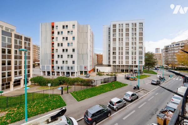 GENTILLY : appartement 2 pièces 47.59 m2 avec balcon
