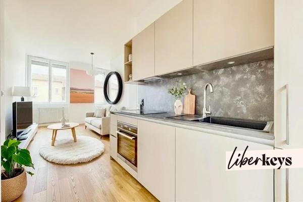 Coup de Cœur -Lumineux 3 pièces- Refait à Neuf -51,83 m² Loi Carrez– Caluire-et-Cuire