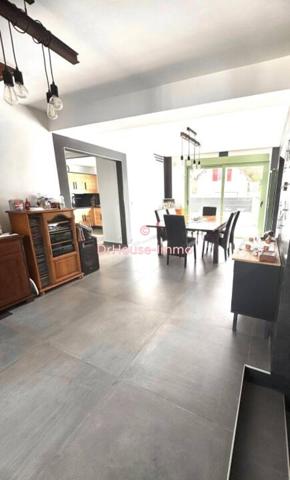 Maison à vendre 7 pièces de 235 m²
