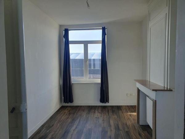 Lille Porte d'Arras appartement T2 + bureau