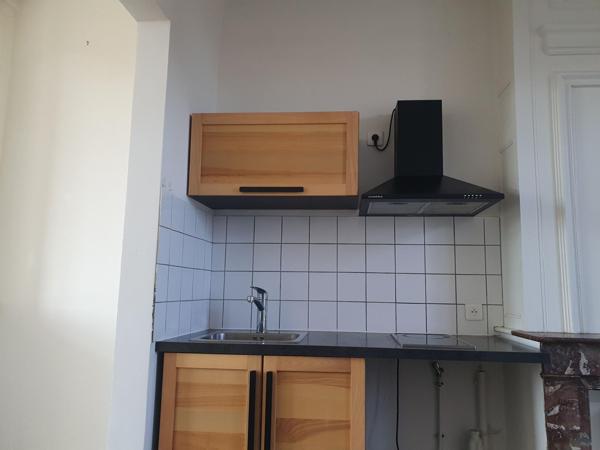 Lille Porte d'Arras appartement T2 + bureau