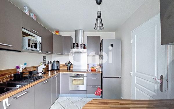 Appartement à vendre    4 pièces • 95,42 m2 Saint-Fargeau-Ponthierry