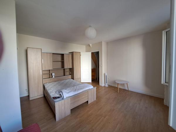 Maison/Triplex meublé idéal investisseur en plein centre ville Troyen