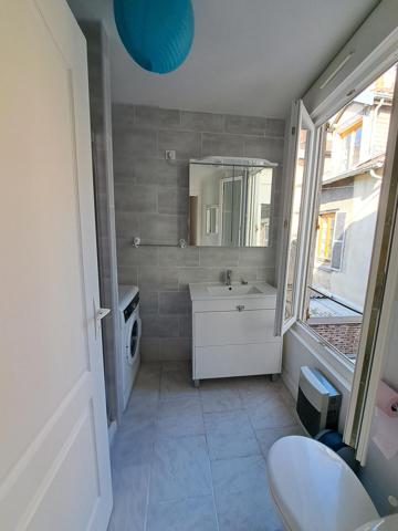 Maison/Triplex meublé idéal investisseur en plein centre ville Troyen